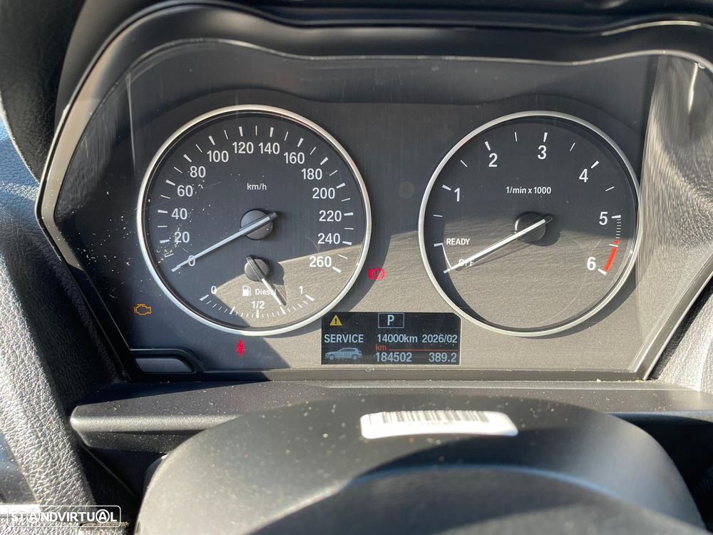 BMW 118 dA Line Sport - 11