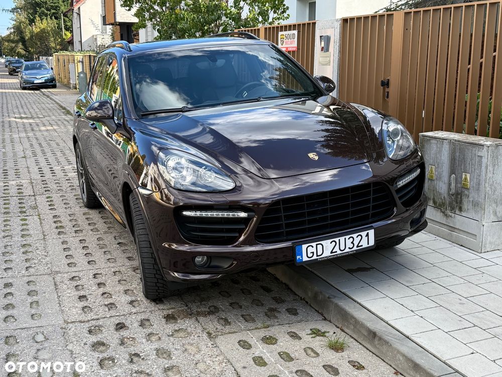 Porsche Cayenne GTS - 1