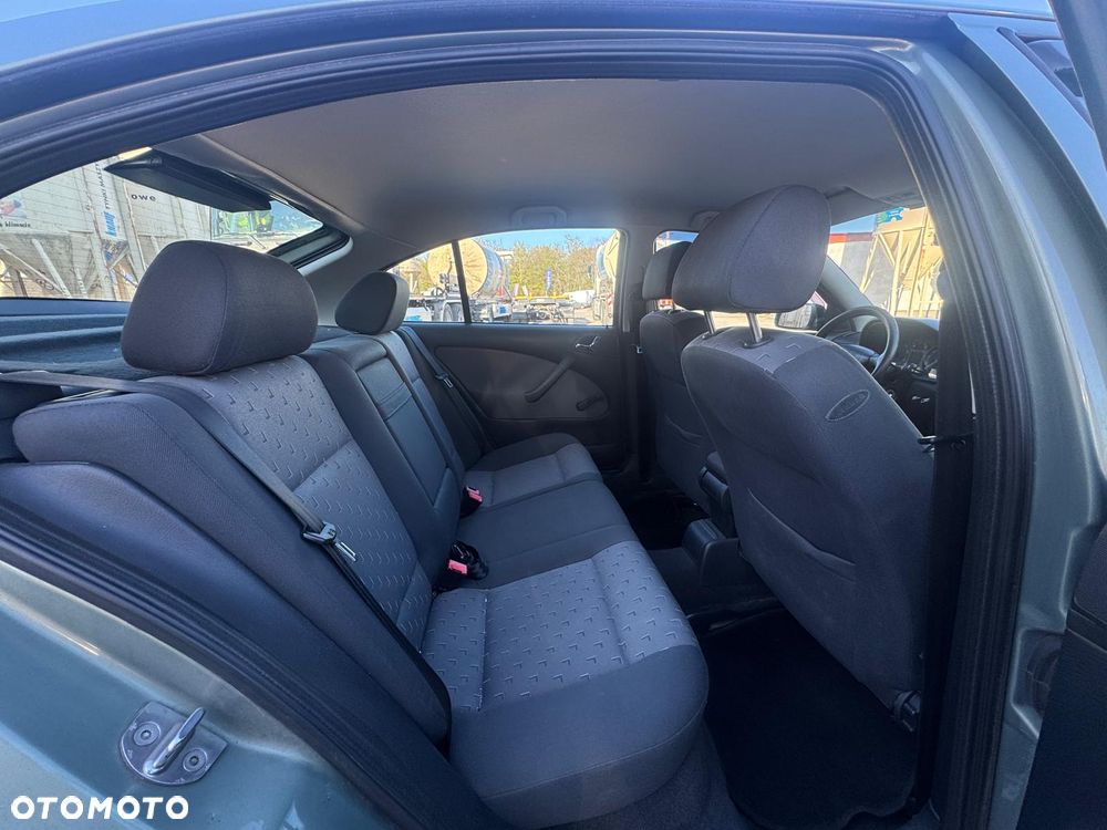 Skoda Octavia 2.0 Ambiente - 12