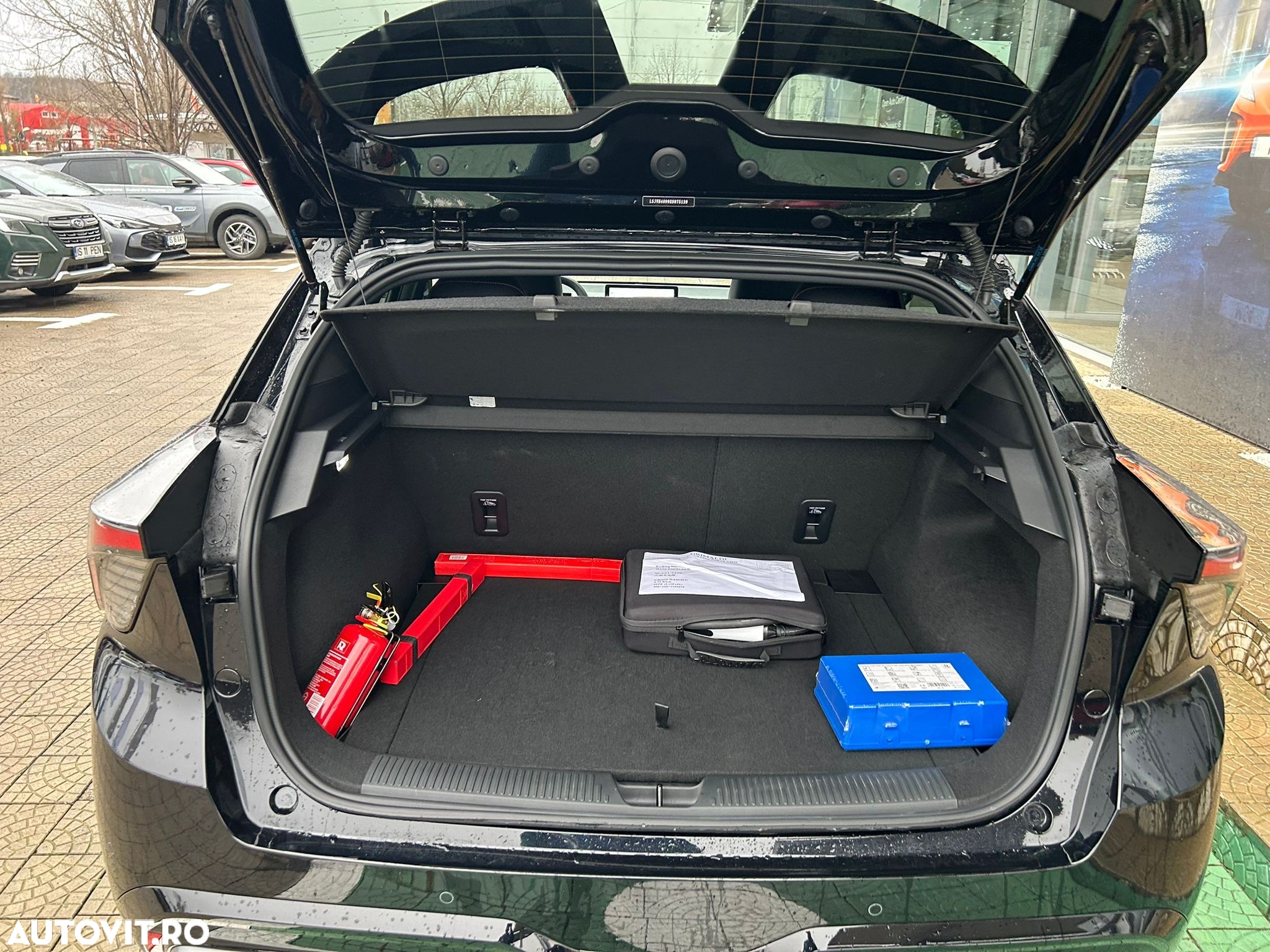 MG MG4 EV 64 kWh XPower - 15