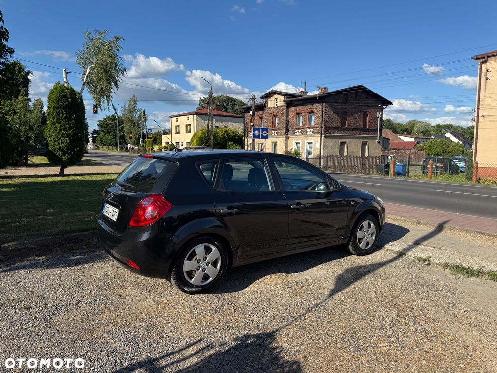 Kia Ceed - 3