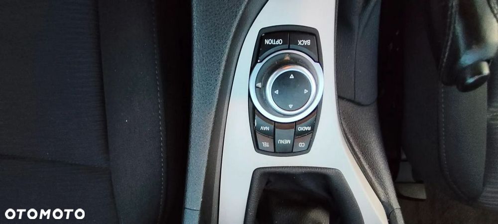 BMW X1 sDrive18d - 16