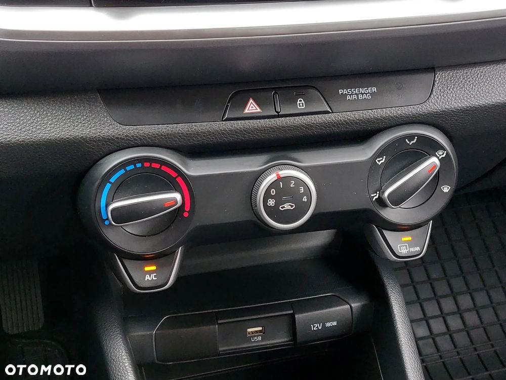 Kia Stonic 1.2 M - 13