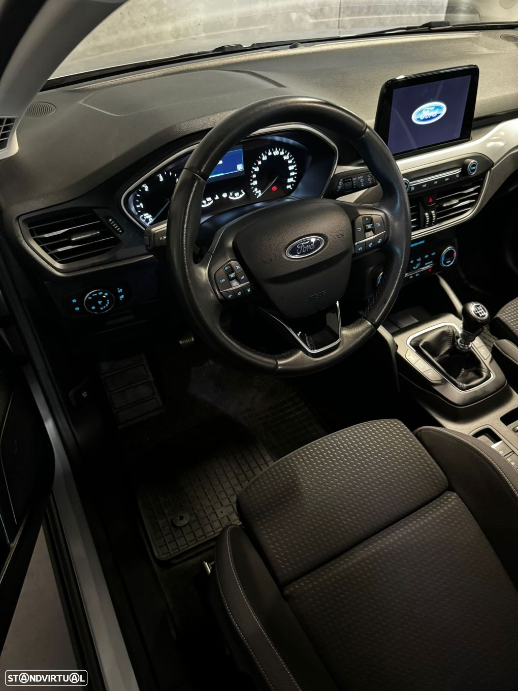 Ford Focus 1.5 TDCi EcoBlue Titanium - 38