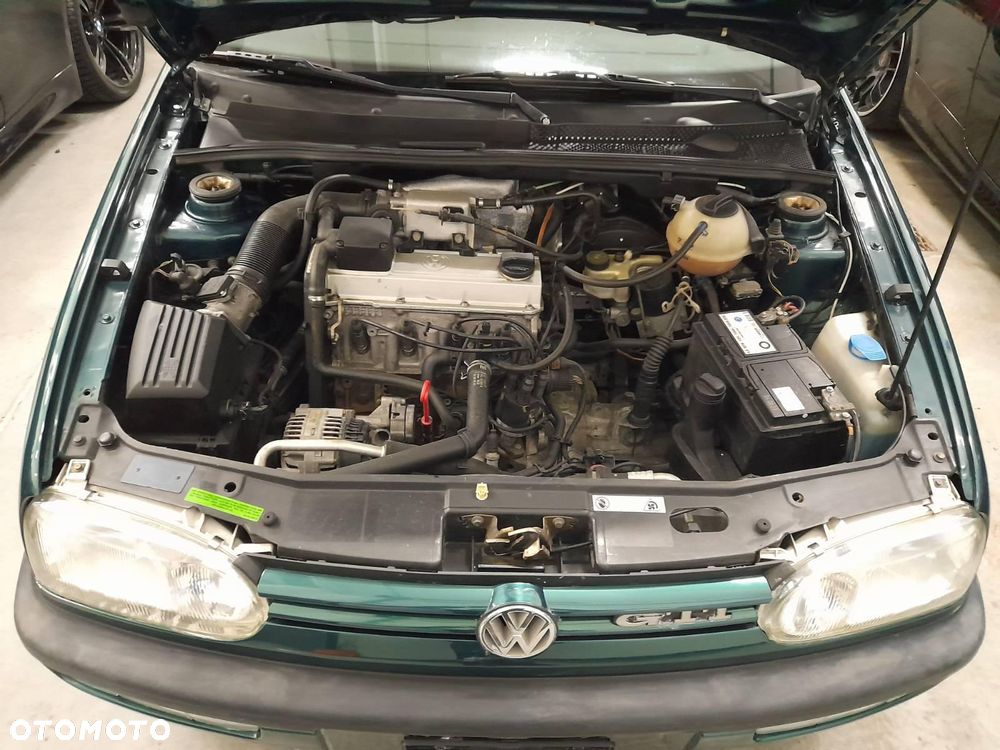 Volkswagen Golf - 5