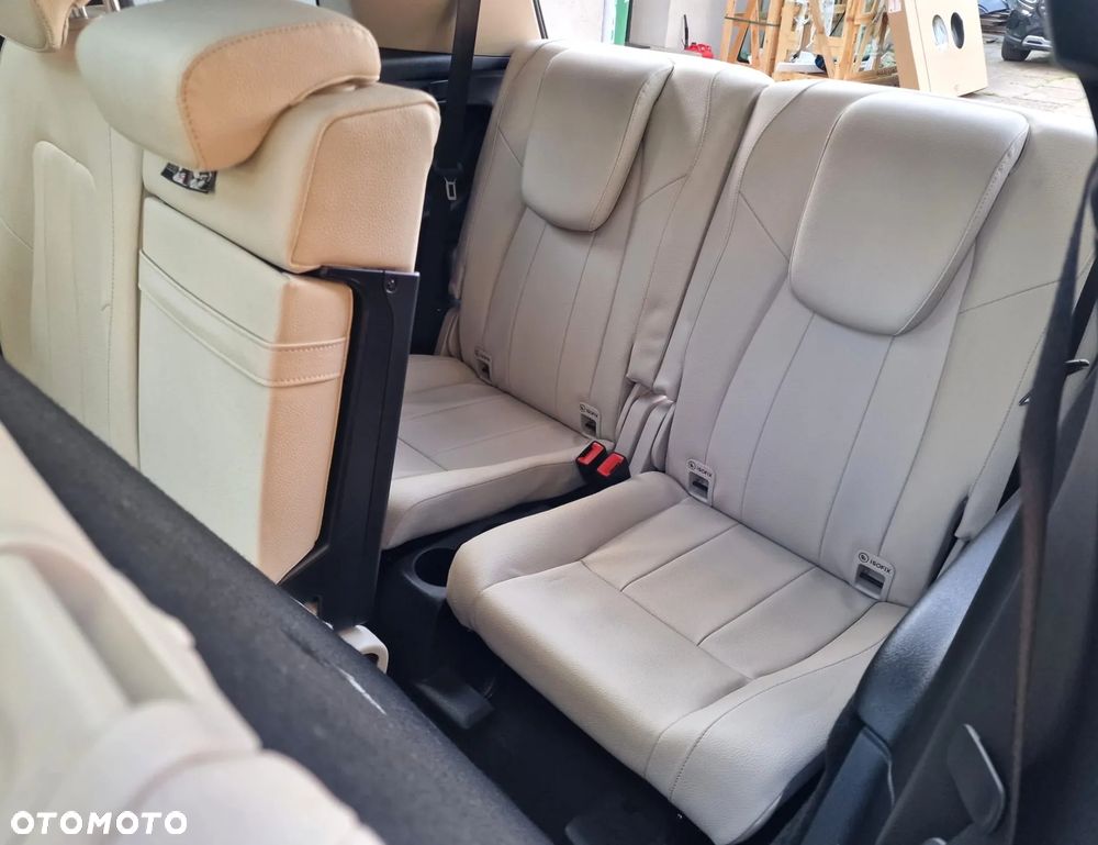 Mercedes-Benz GLB 250 4Matic 8G-DCT Progressive - 14