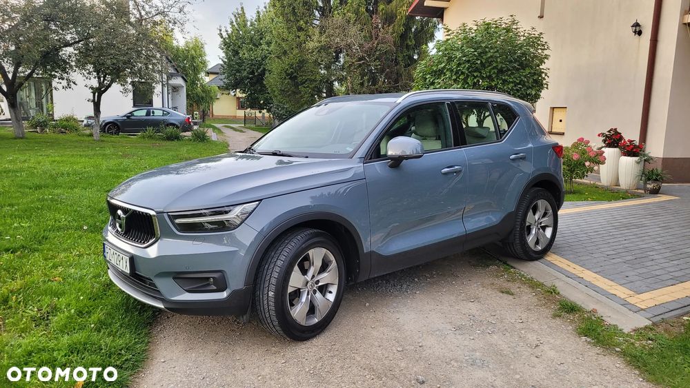 Volvo XC 40 T3 Momentum Pro - 1