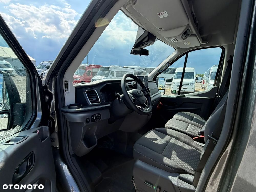 Ford Transit - 11