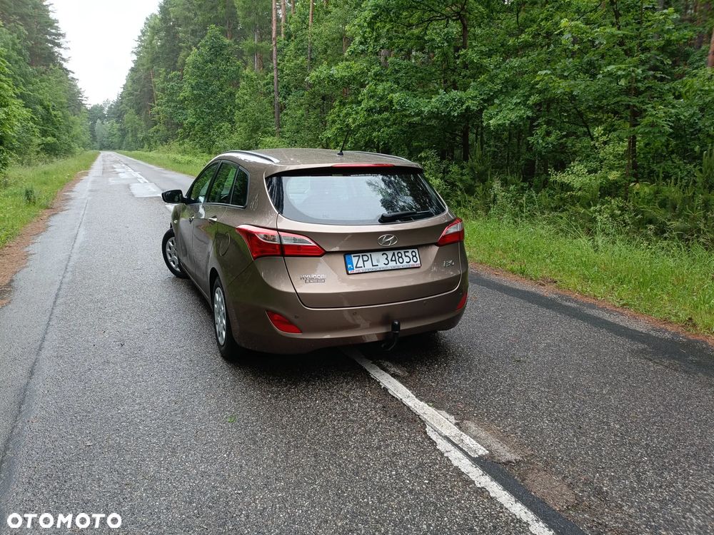 Hyundai i30 1.6 CRDi Comfort - 36