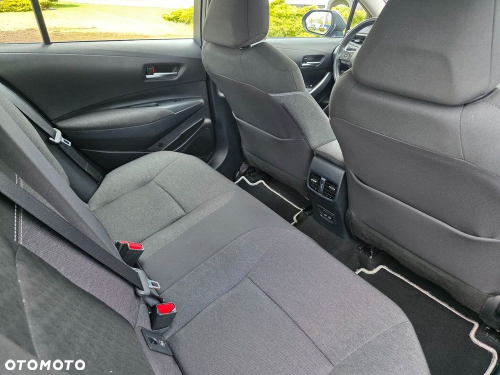 Toyota Corolla 1.8 Hybrid Comfort - 31