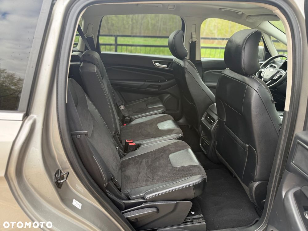 Ford S-Max 2.0 TDCi 4WD Titanium PowerShift - 15