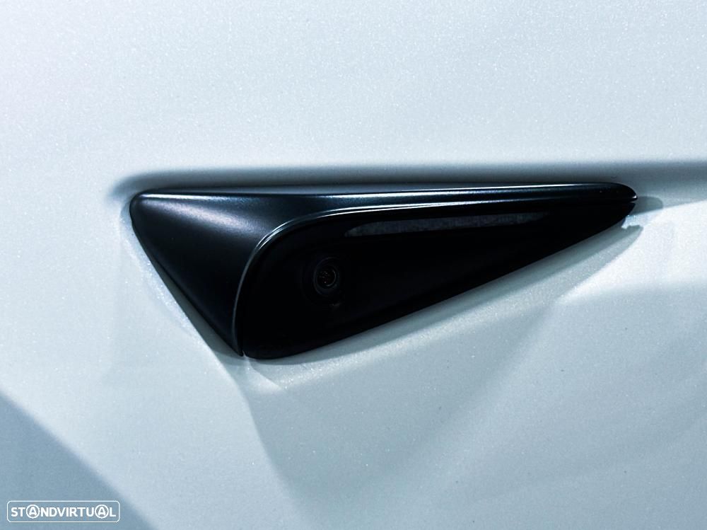 Tesla Model Y Standard - 16