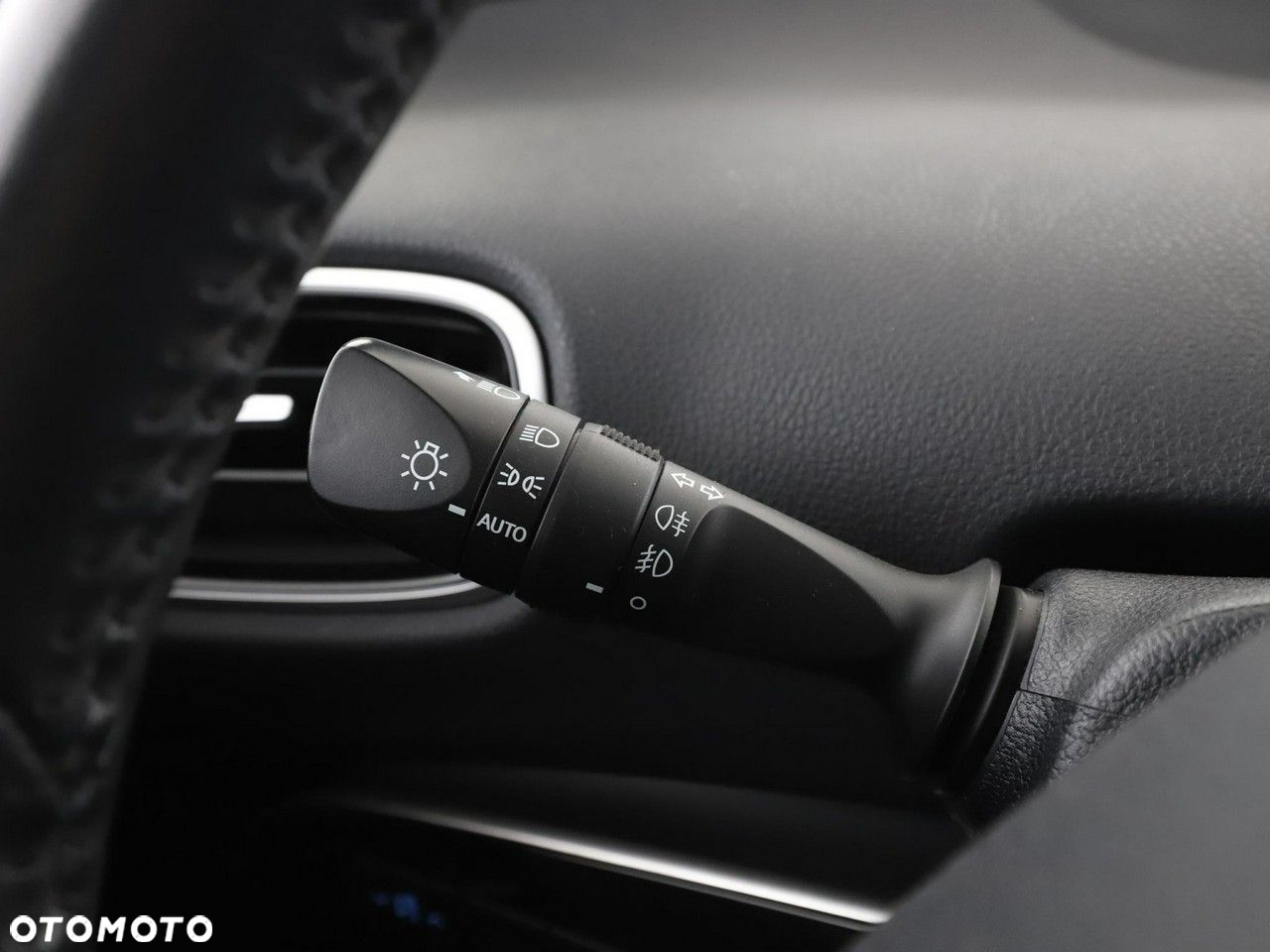 Toyota Prius 1.8 Hybrid Comfort - 35