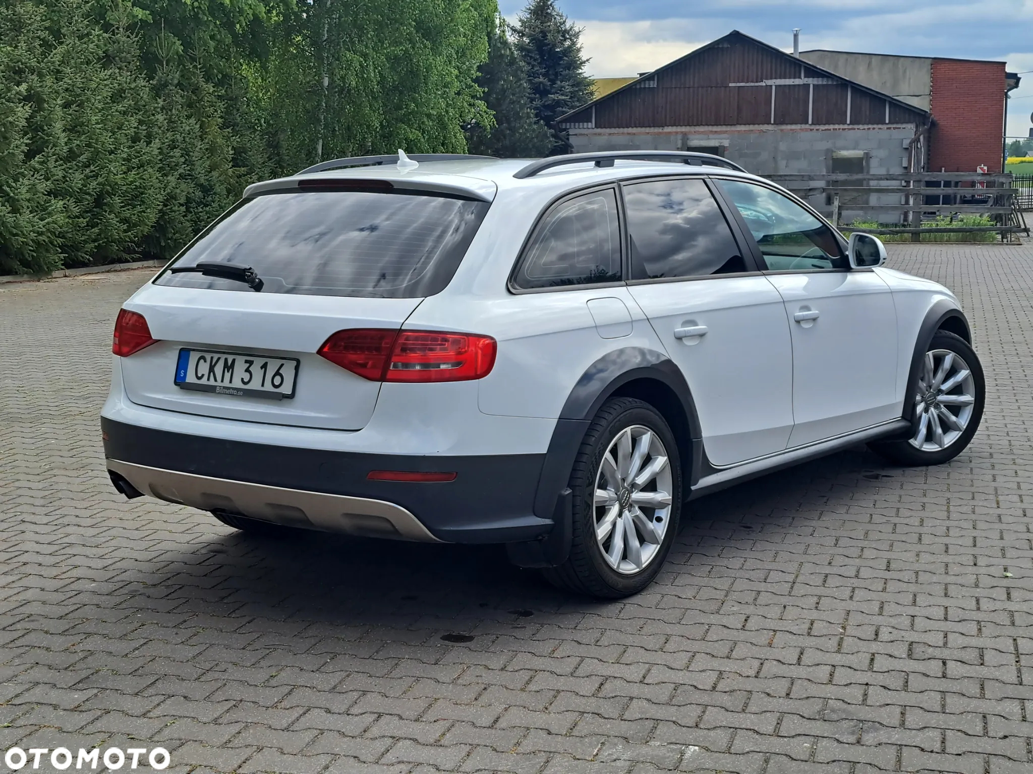 Audi A4 Allroad 2.0 TDI Quattro - 11