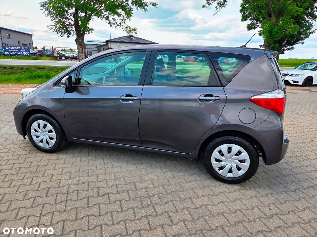 Toyota Verso S 1.33 Premium - 16