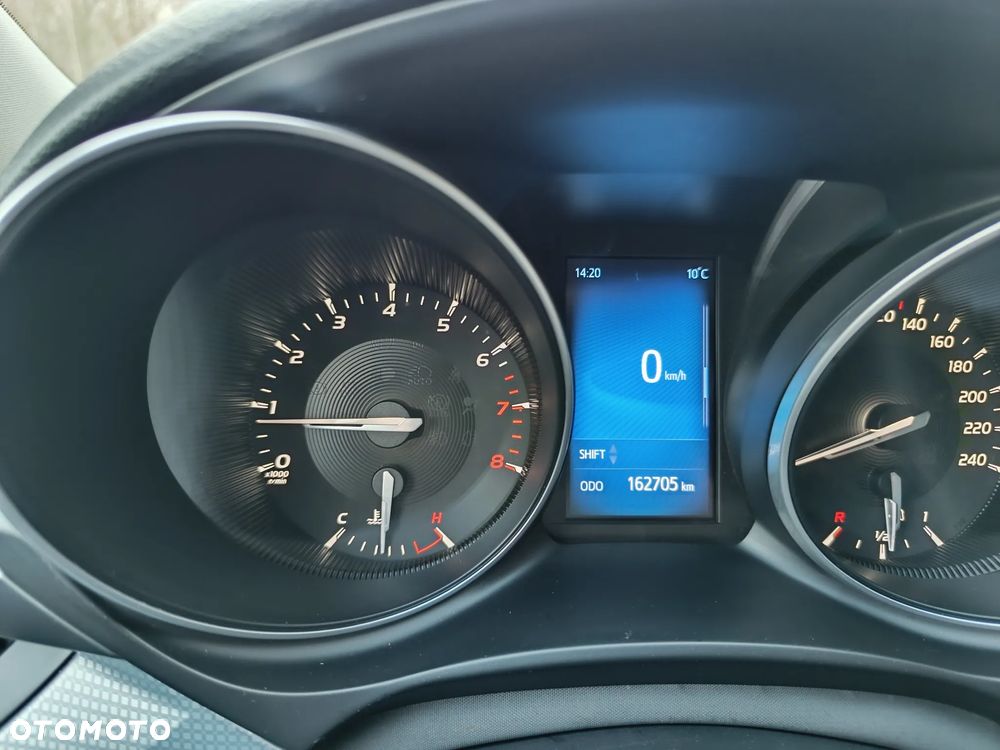 Toyota Avensis 1.8 Premium - 12