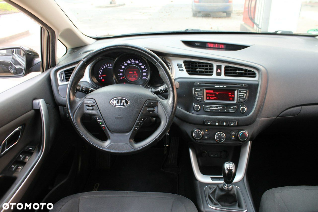 Kia Ceed Cee'd 1.4 L - 8