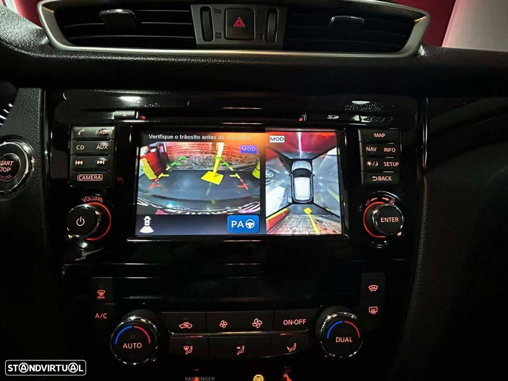 Nissan Qashqai 1.5 dCi N-Connecta 18 - 13