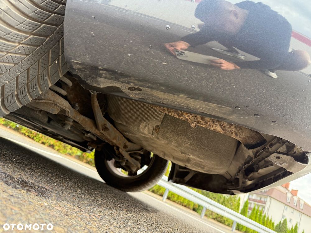 Ford Focus 1.6 Trend - 22