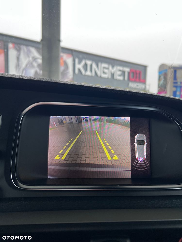 Volvo V40 D2 Drive-E R-Design Momentum - 12