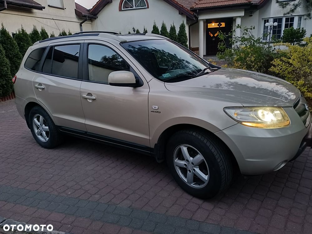 Hyundai Santa Fe - 4