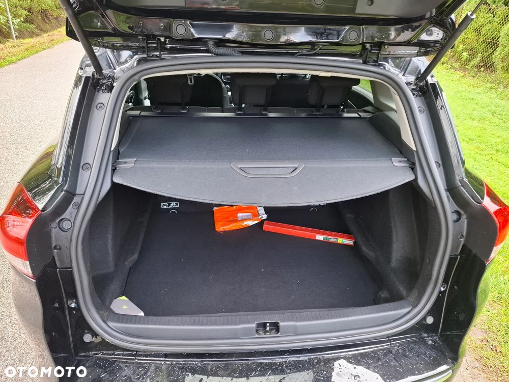 Renault Clio 1.2 16V 75 Limited - 9