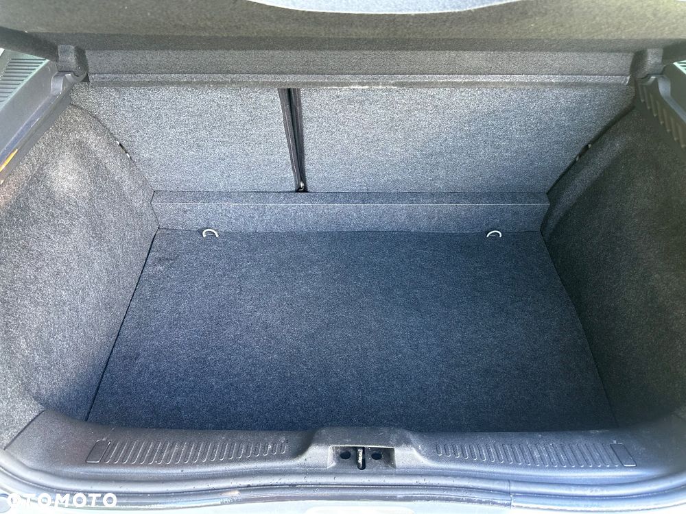 Renault Clio - 15