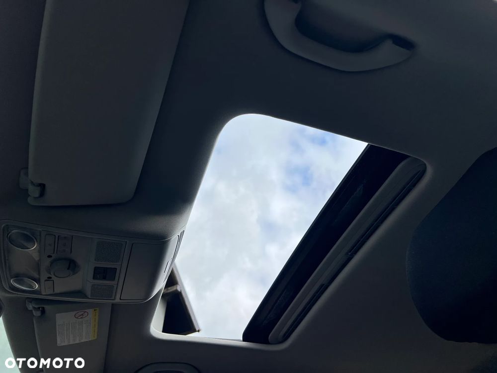 Volkswagen Passat 2.0 TDI Comfortline - 16