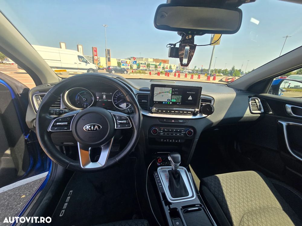 Kia Ceed - 13