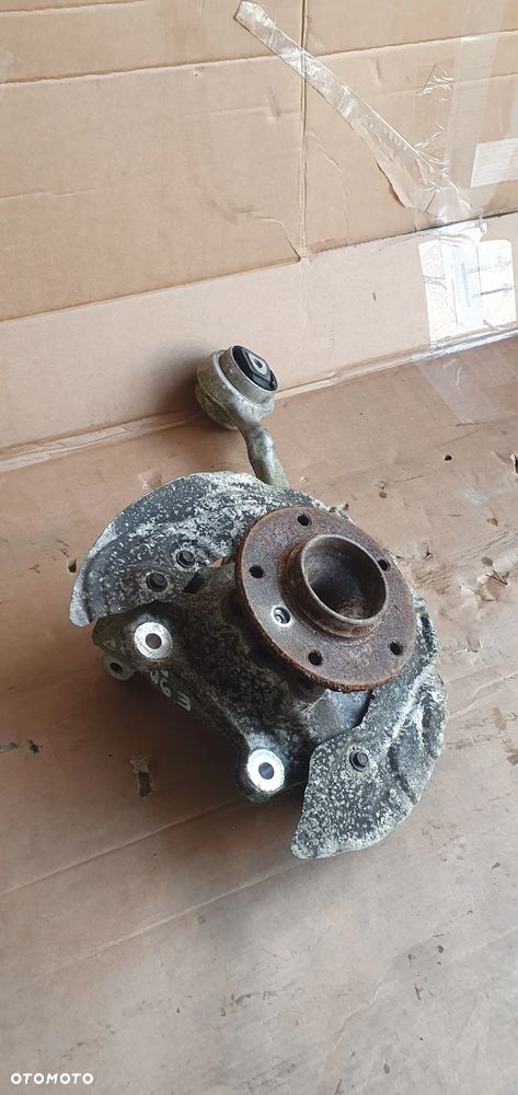 Zwrotnica piasta prawy przód przednia prawa BMW I E81 E87 3 E90 E91 6764444 - 2