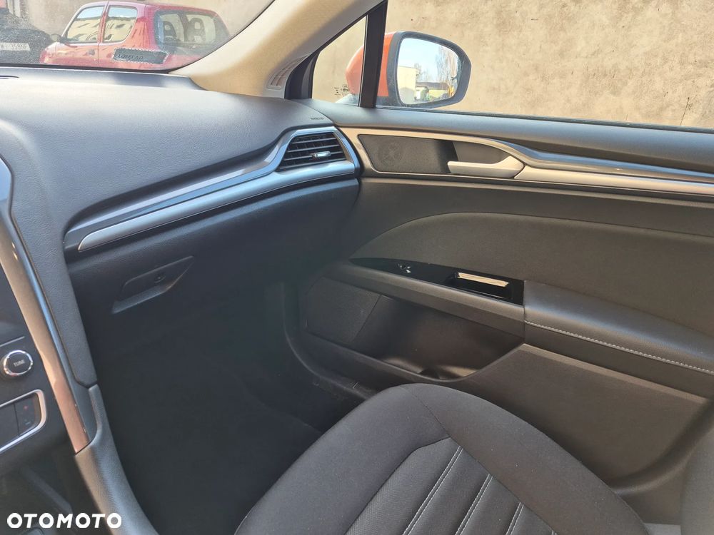 Ford Mondeo 2.0 EcoBlue Trend - 4