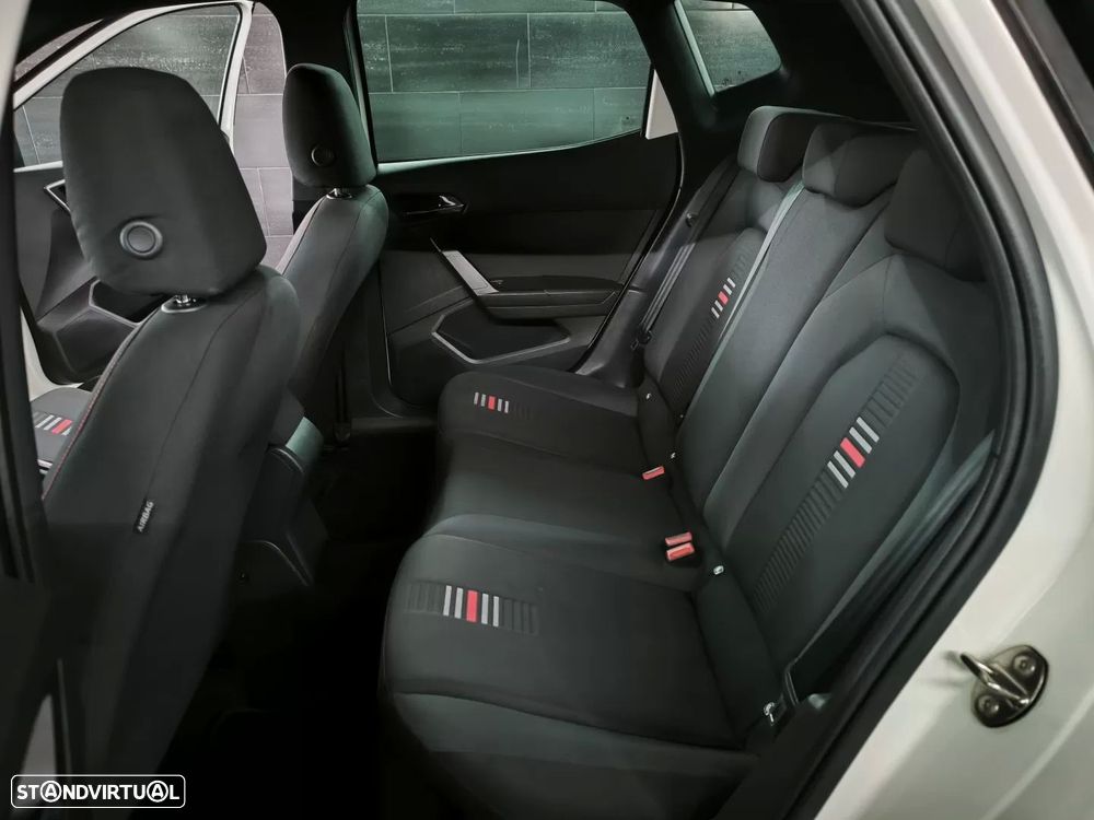 SEAT Arona 1.6 TDI FR - 25