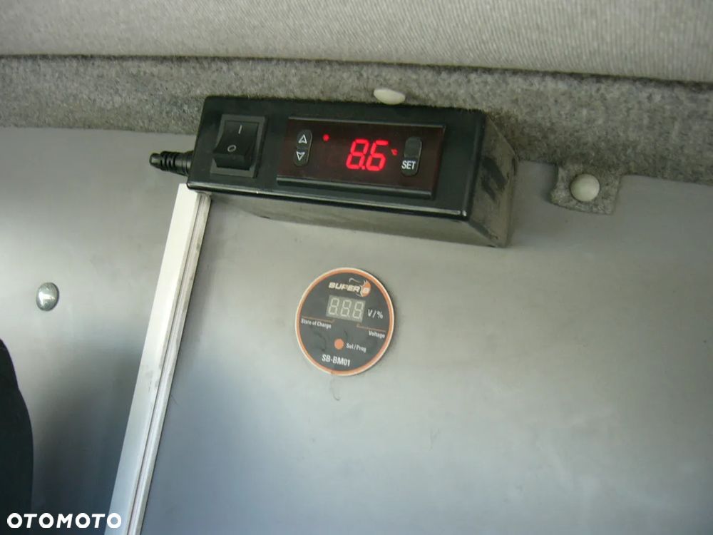 Opel Vivaro Komora chłodnicza VebaBox Panele słoneczne - 12