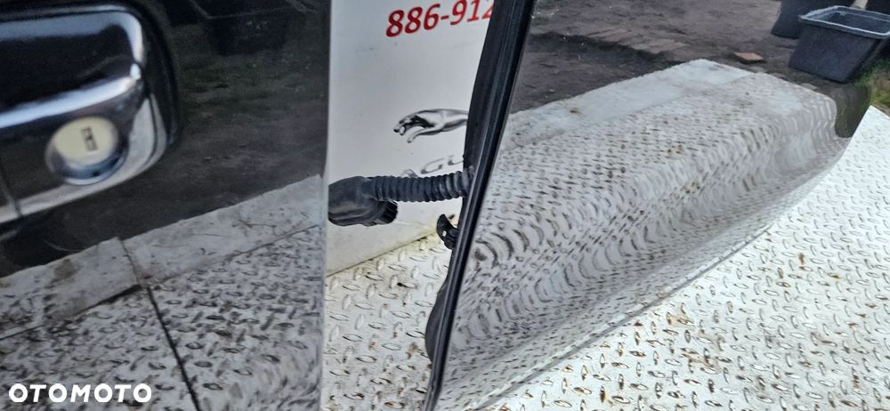 RAM 1500 V 5  2019- Big Horn KRÓTKI QUAD CAB 1,5 Drzwi przód lewy Drzwi przednie lewe Drzwi tył lewy Drzwi tylne lewe KOMPLETNE KOLOR PXJ - 26