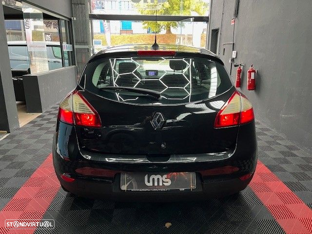 Renault Mégane 1.5 dCi Dynamique - 5