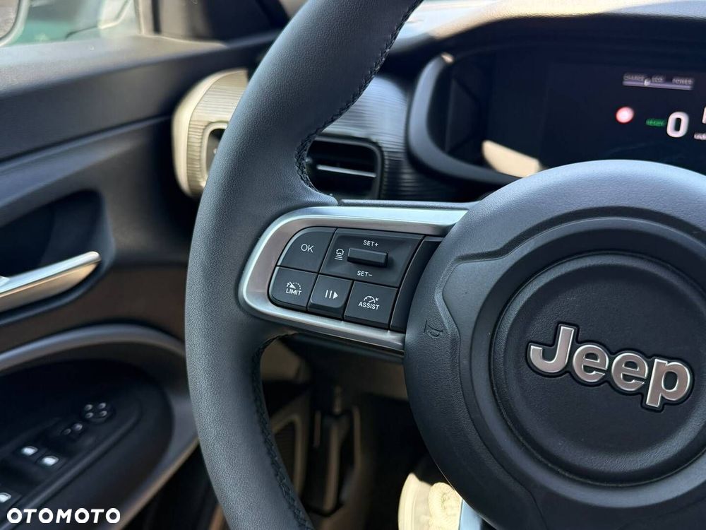 Jeep Avenger 54kWh Longitude - 24