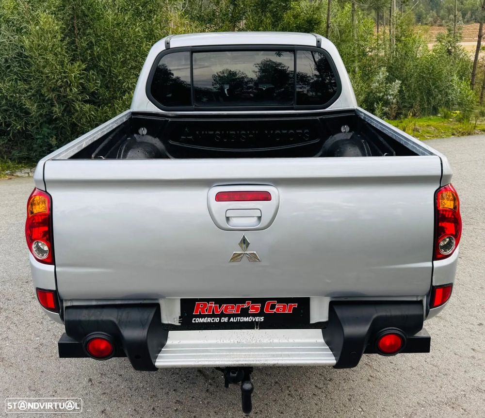 Mitsubishi L200 2.5 DI-D CD Invite AC CC 4WD - 13