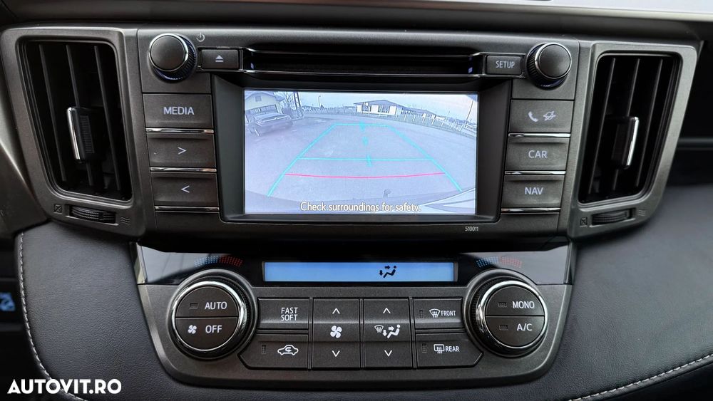 Toyota RAV4 2.2 D-4CAT 4WD Aut Executive - 5