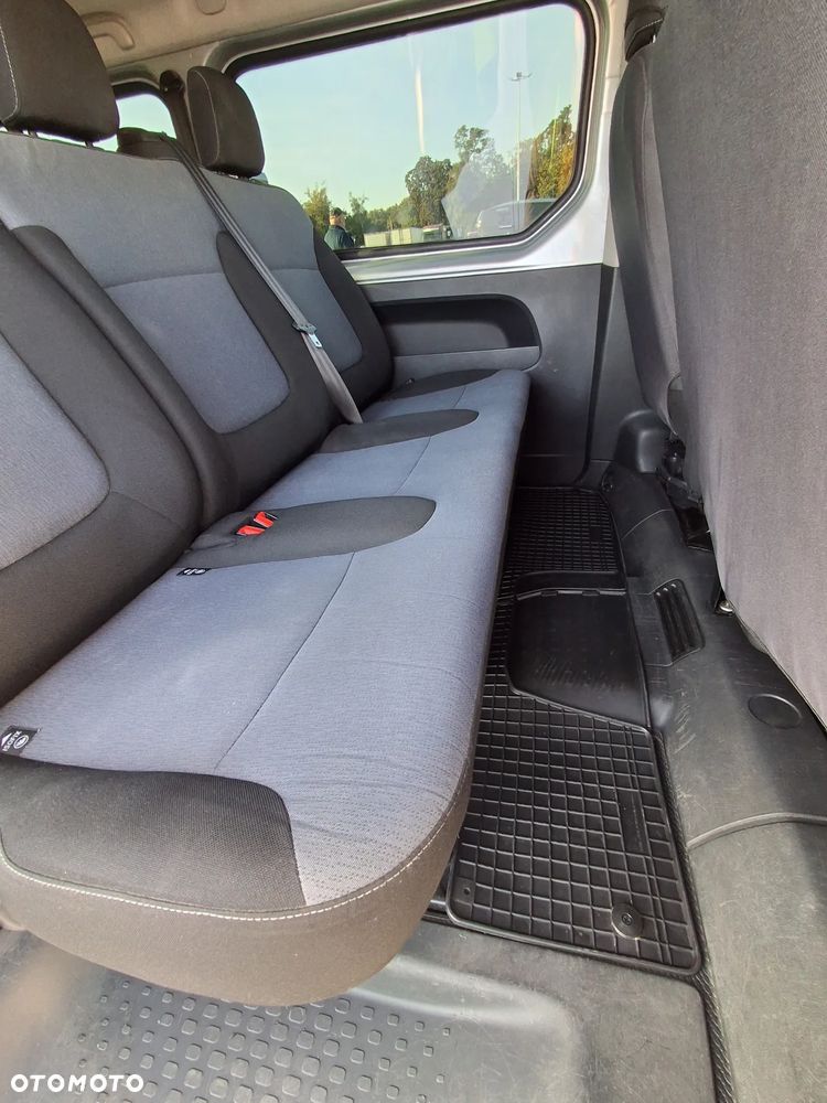 Opel Vivaro L2H1 2.9t Edition - 11