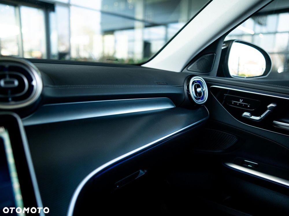 Mercedes-Benz Klasa C - 25