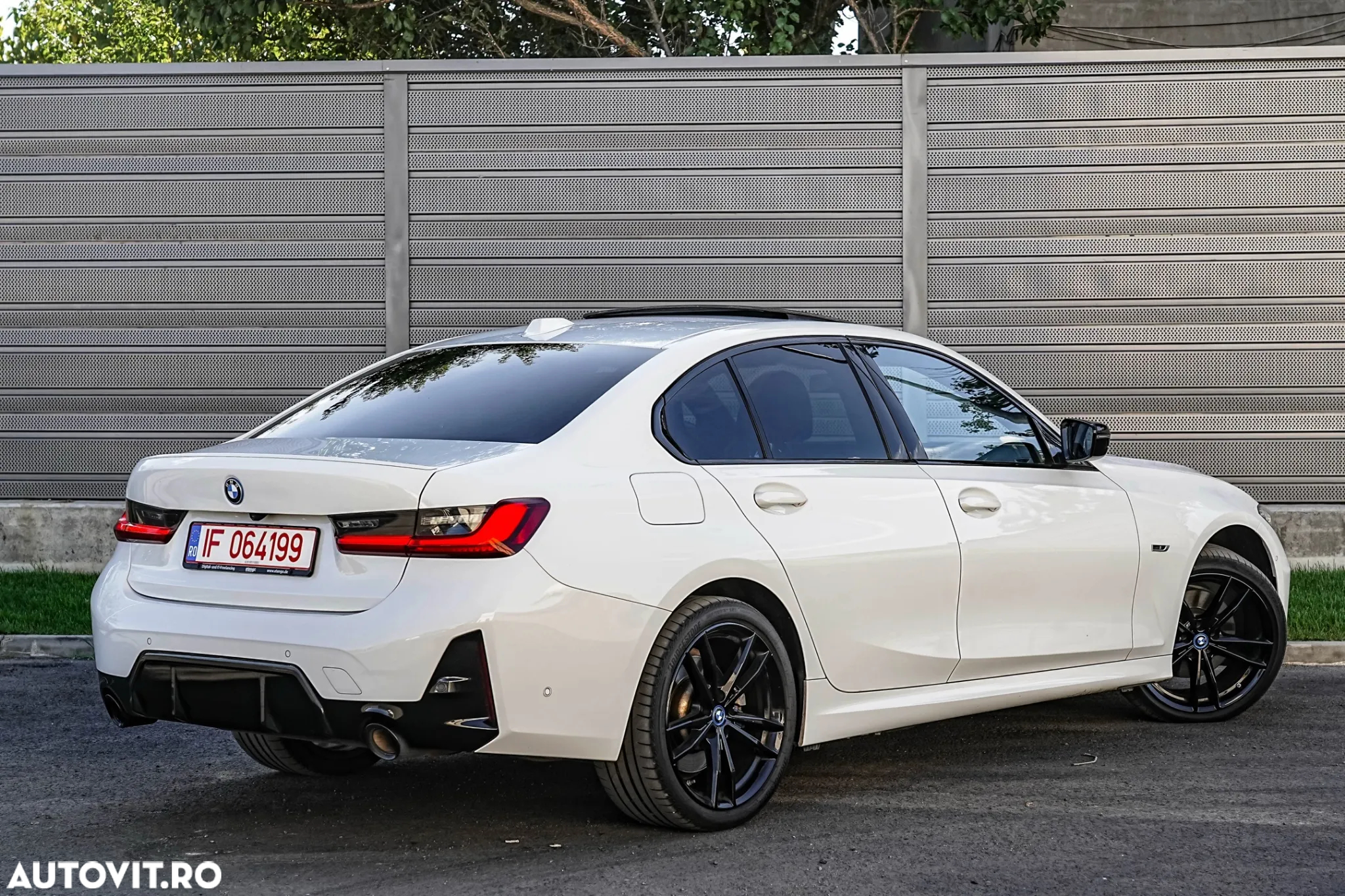 BMW Seria 3 320e Aut. M Sport - 12