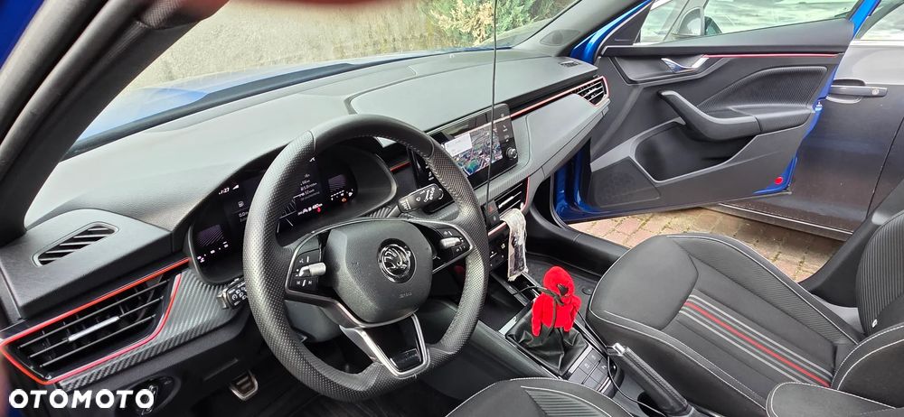 Skoda Kamiq 1.5 TSI Monte Carlo - 11