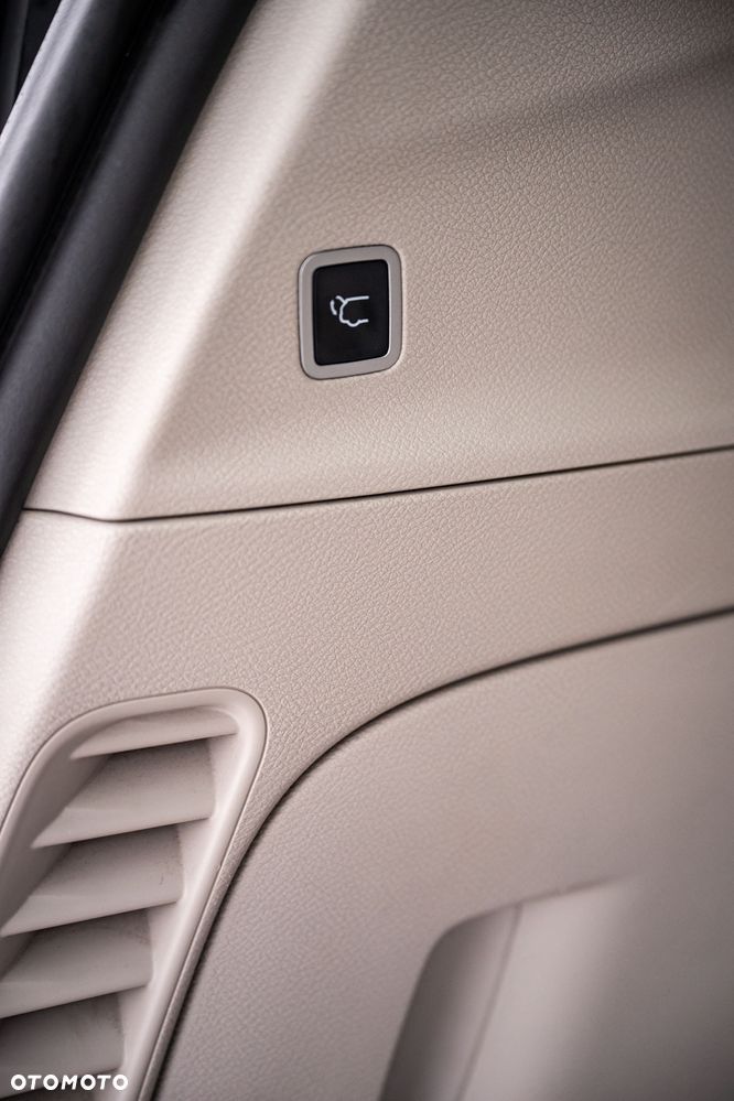 Chrysler Pacifica - 24