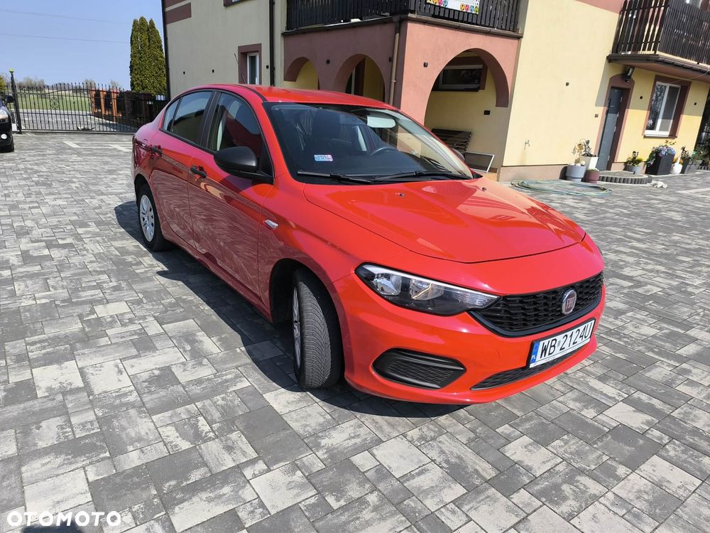 Fiat Tipo 1.4 16V Lounge EU6d - 2