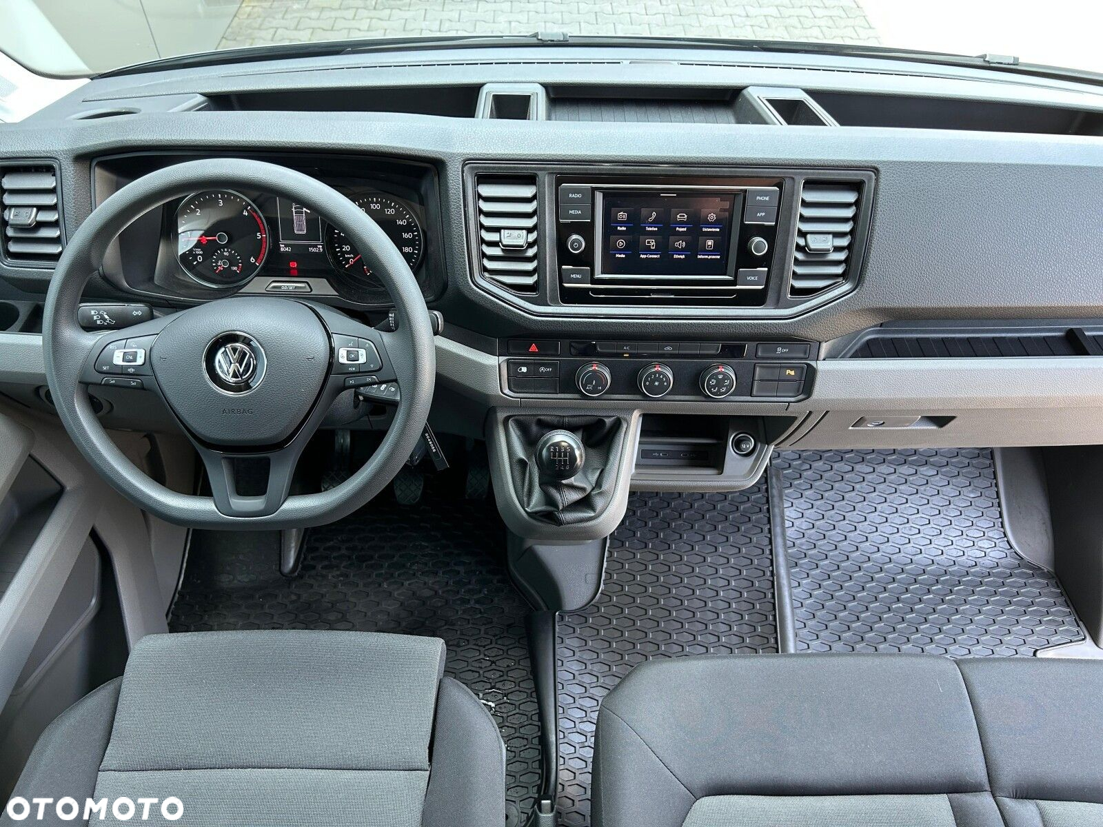 Volkswagen Crafter Furgon L3H2, 2.0BiTDI 177KM, 3640mm, Niski dach - 4