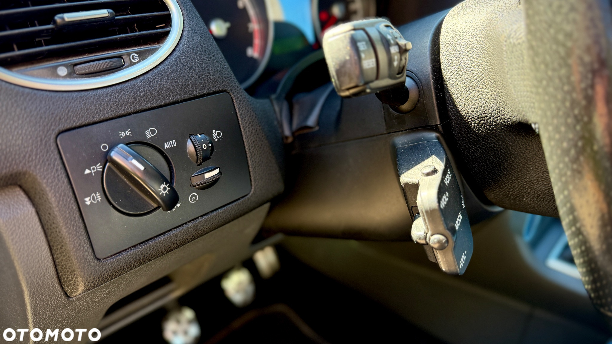 Ford Focus 2.5 ST - 12