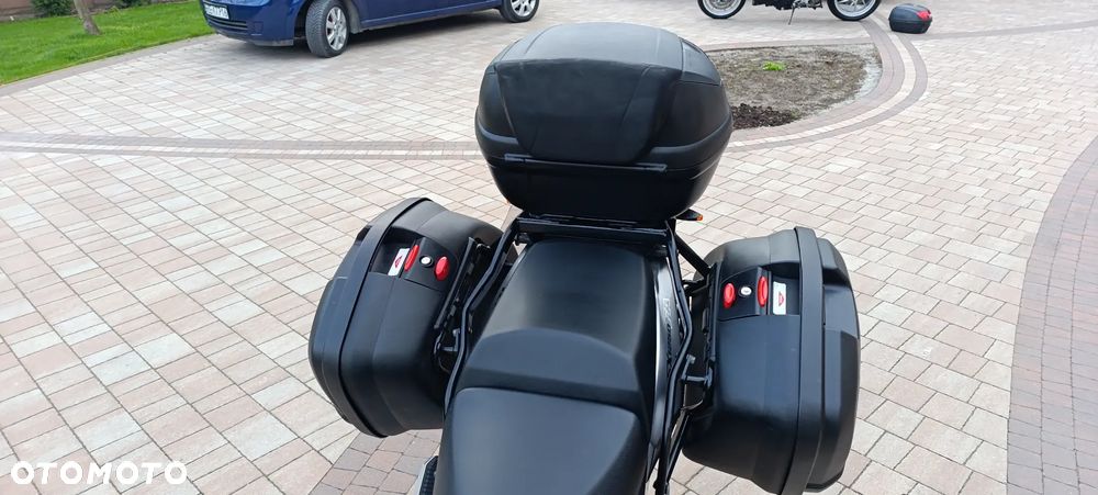 Suzuki GSX - 7