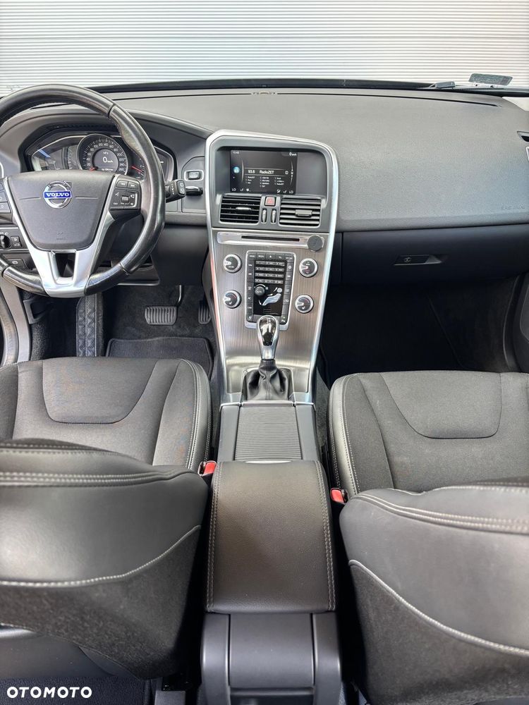 Volvo XC 60 D3 Momentum - 22