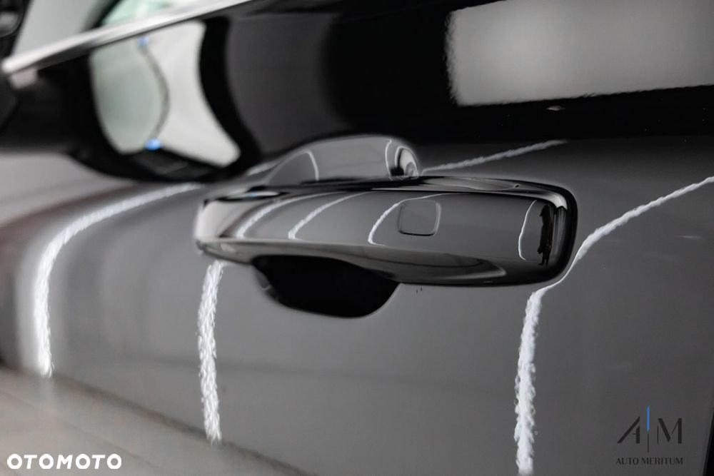 Volvo XC 60 B4 D AWD Plus Bright - 11