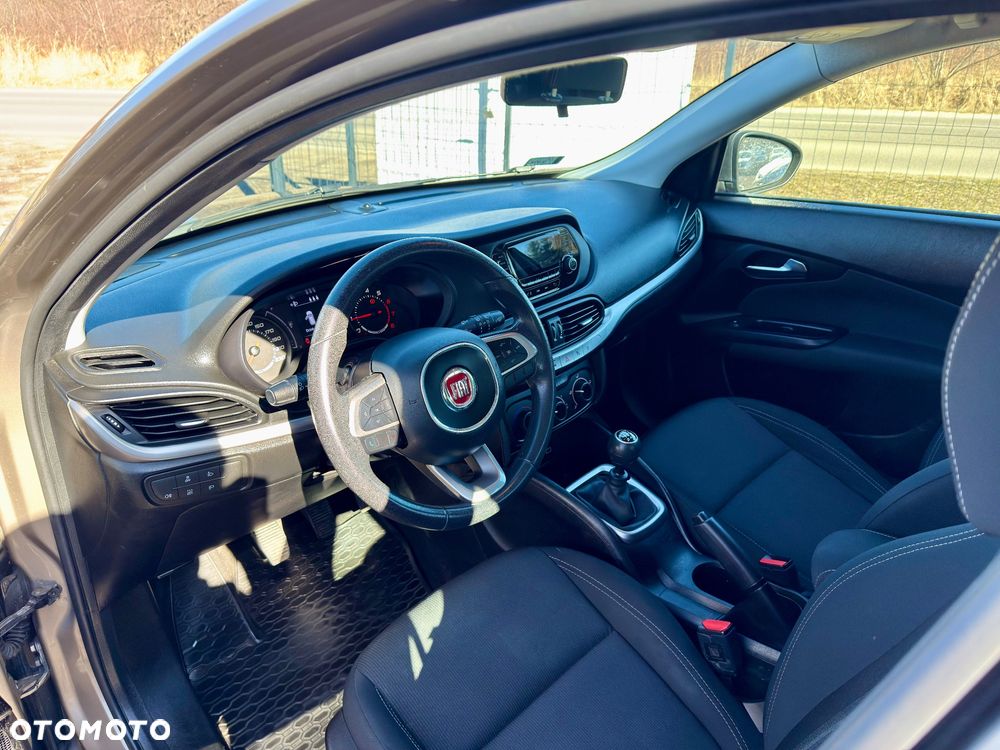 Fiat Tipo 1.4 T-Jet 16v Lounge - 11